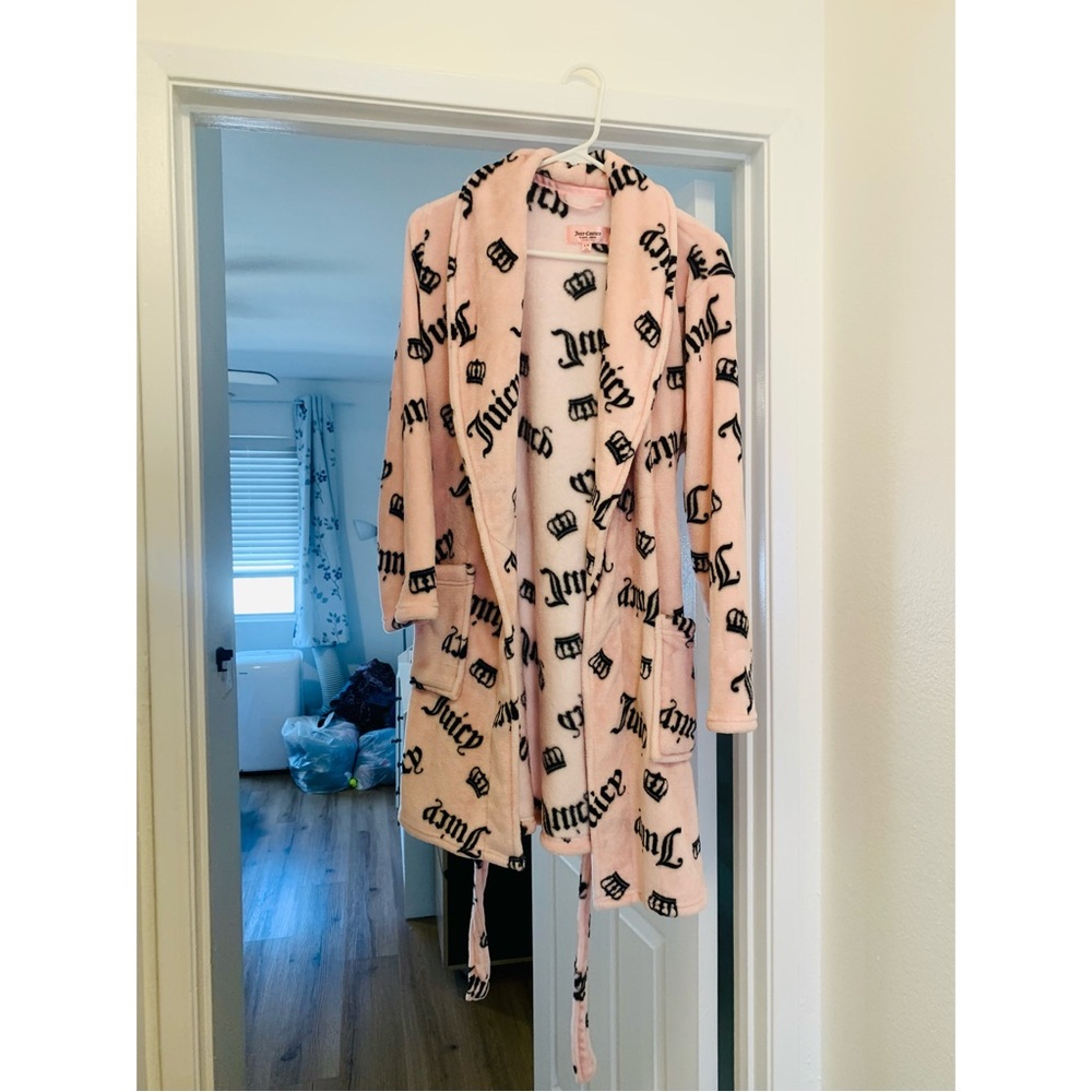 JUICY COUTURE ROBE 💖💗💕